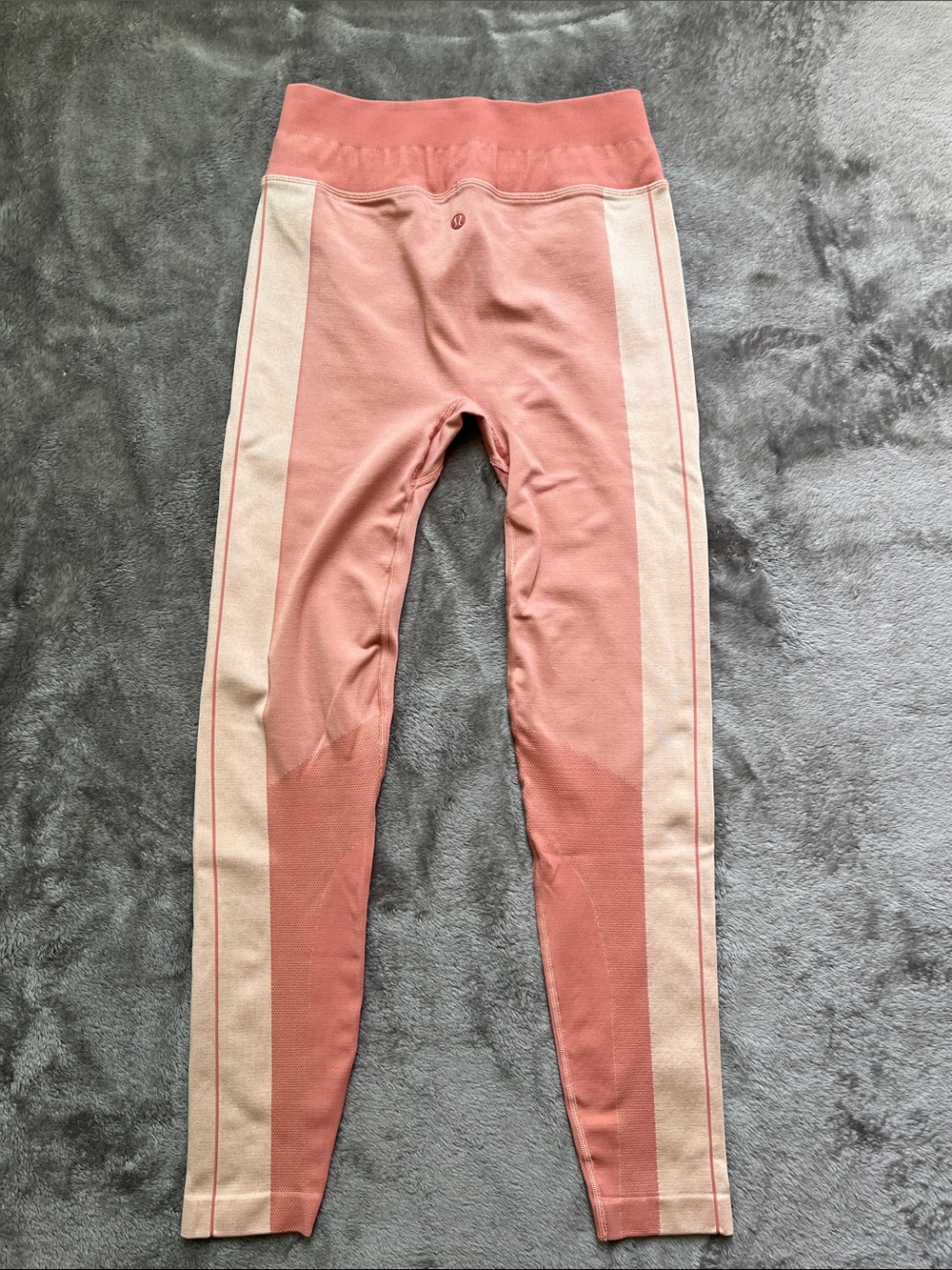 Lululemon Ebb to Train Tight in Copper Clay/Angel Wing, size 6